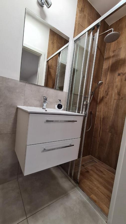 Studio I Pokoje I Pokoje Z Lazienkami Apartment Gdańsk Exterior foto